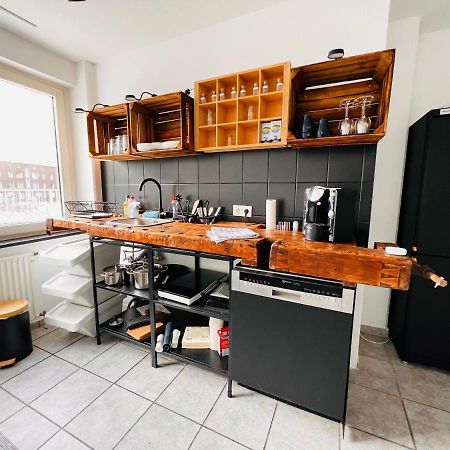 Zentrales Grosszuegiges Apartment Mit Dachterrasse! Bochum Kültér fotó