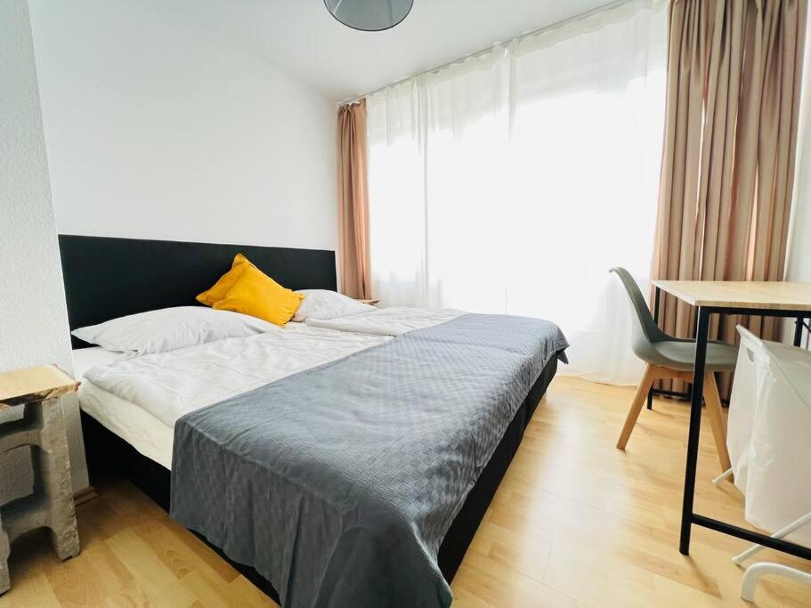 Zentrales Grosszuegiges Apartment Mit Dachterrasse! Bochum Kültér fotó