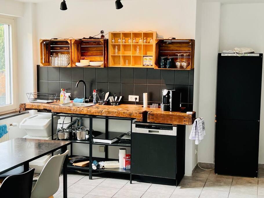 Zentrales Grosszuegiges Apartment Mit Dachterrasse! Bochum Kültér fotó